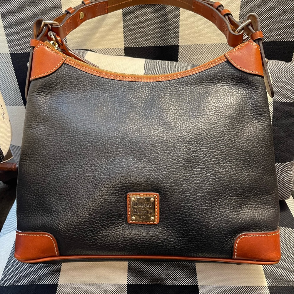 Dooney&Bourke bundle - Picture 3 of 8
